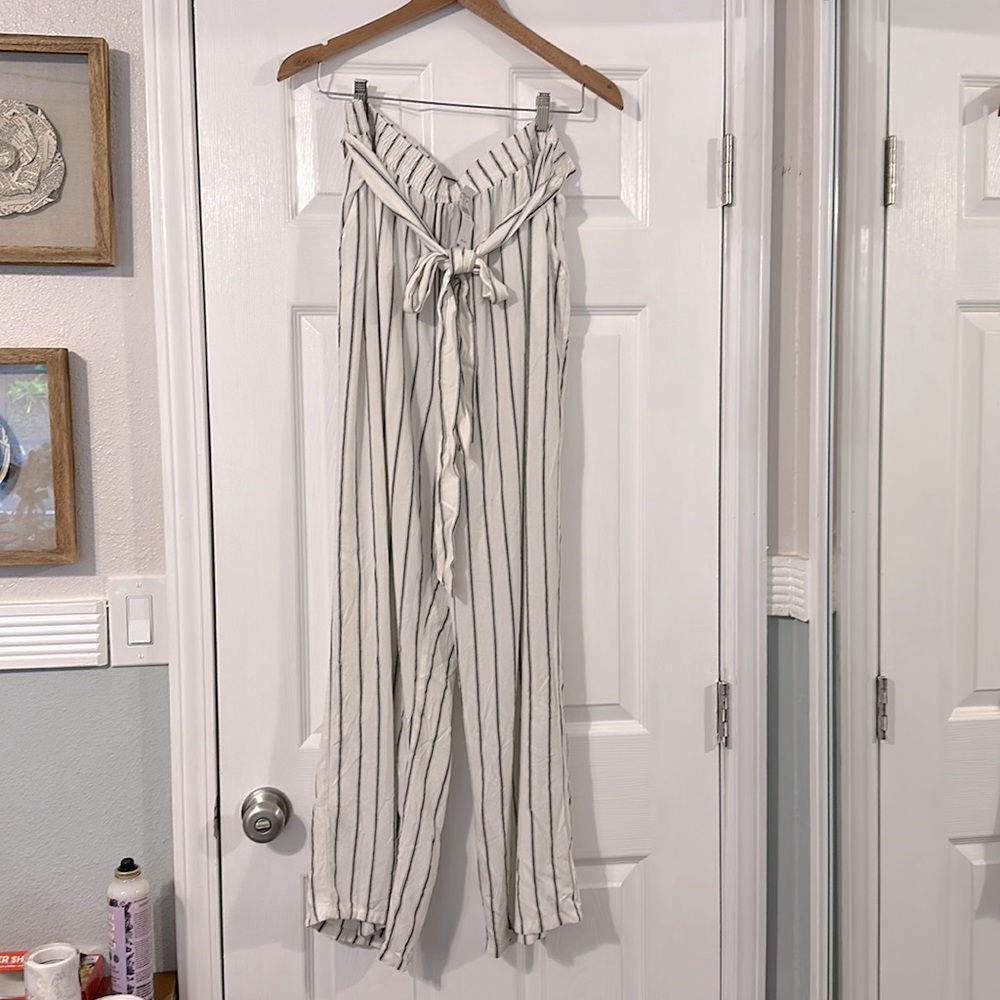 NWT American Eagle Outfitter Casual Pant